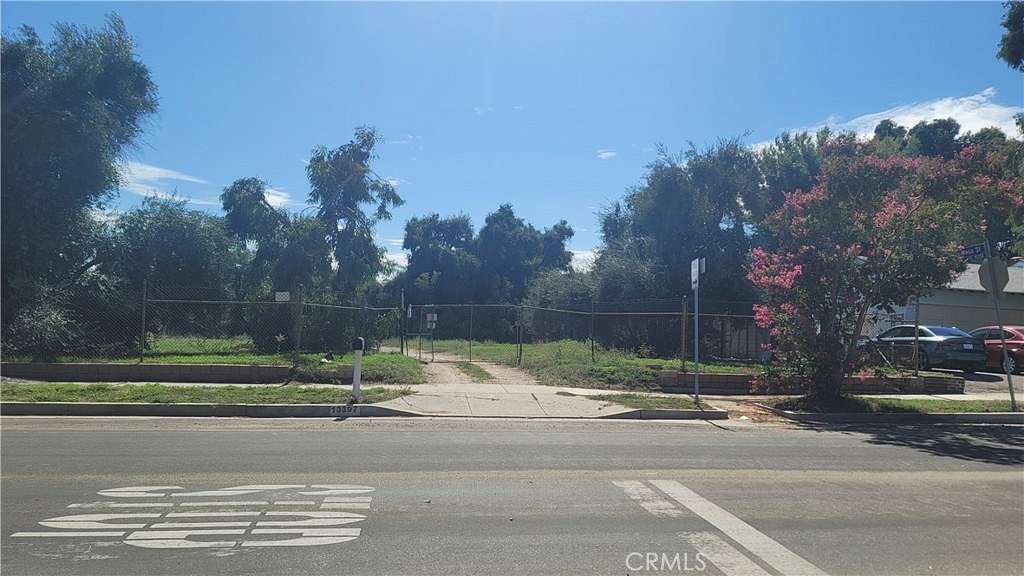 2.1 Acres of Residential Land with Home for Sale in Sylmar, California