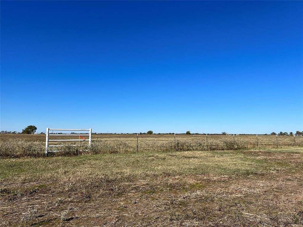 20.3 Acres of Agricultural Land for Sale in Honey Grove, Texas