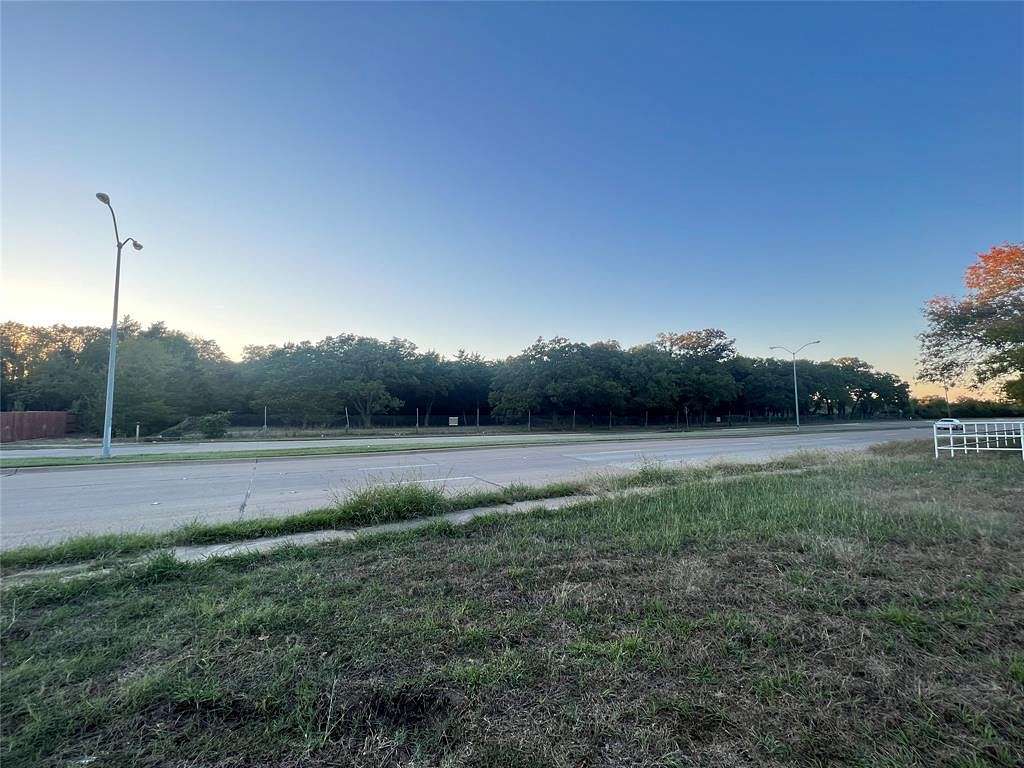 1.4 Acres of Residential Land for Sale in Dallas, Texas