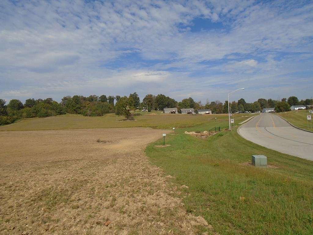 14.941 Acres of Commercial Land for Sale in Hanson, Kentucky