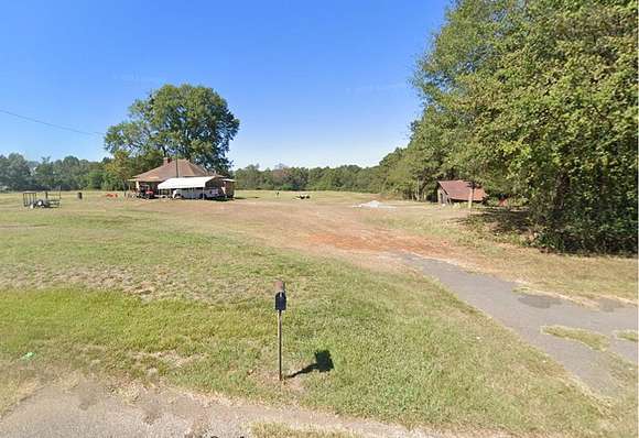 10 Acres of Residential Land for Sale in Shelbyville, Texas