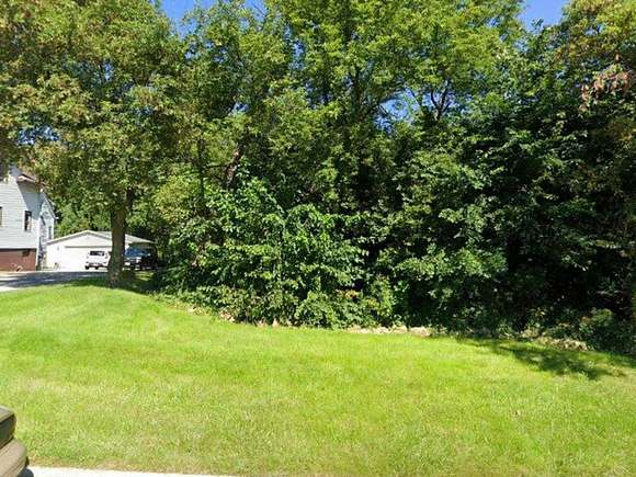 0.17 Acres of Residential Land for Sale in Waukegan, Illinois