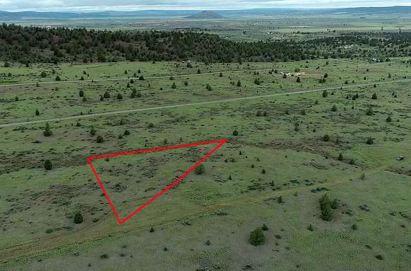 0.86 Acres of Residential Land for Sale in Alturas, California