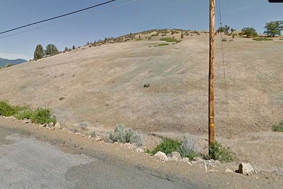 2.3 Acres of Residential Land for Sale in Hornbrook, California