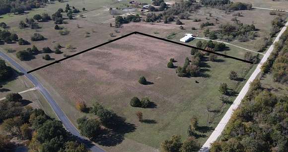 9.8 Acres of Land for Sale in Kerens, Texas