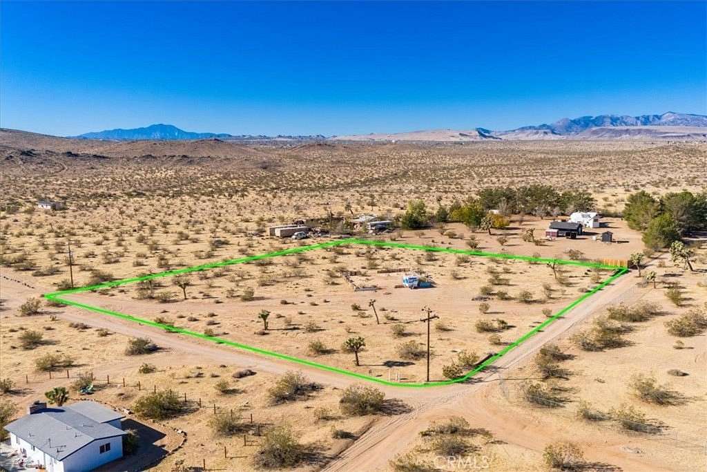 2.5 Acres of Land for Sale in Joshua Tree, California