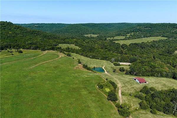 613 Acres of Land for Sale in Eureka Springs, Arkansas