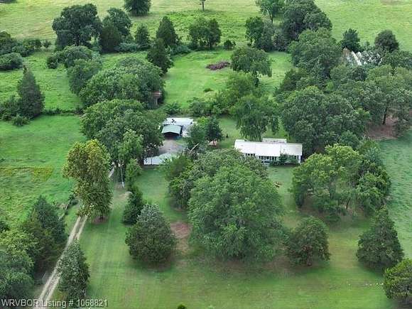 10 Acres of Residential Land with Home for Sale in Sallisaw, Oklahoma