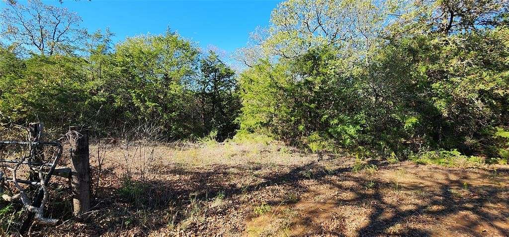 8 Acres of Land for Sale in Denton, Texas