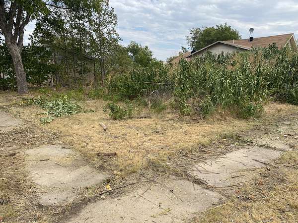 0.08 Acres of Residential Land for Sale in Coleman, Texas