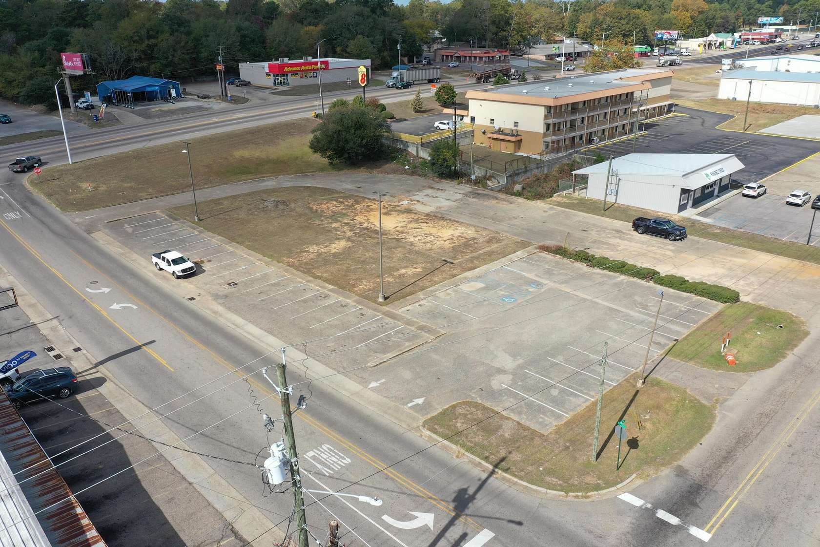0.97 Acres of Commercial Land for Sale in Laurel, Mississippi
