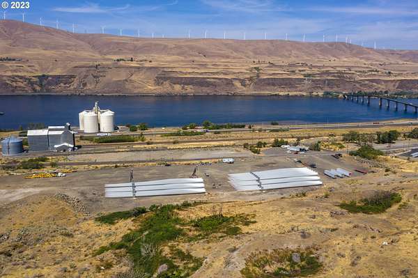 19 Acres of Commercial Land for Sale in Wasco, Oregon