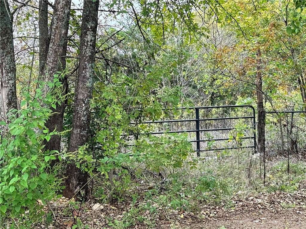 2.1 Acres of Residential Land for Sale in McGregor, Texas