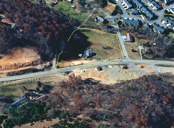 2.7 Acres of Residential Land for Sale in Johnson City, Tennessee