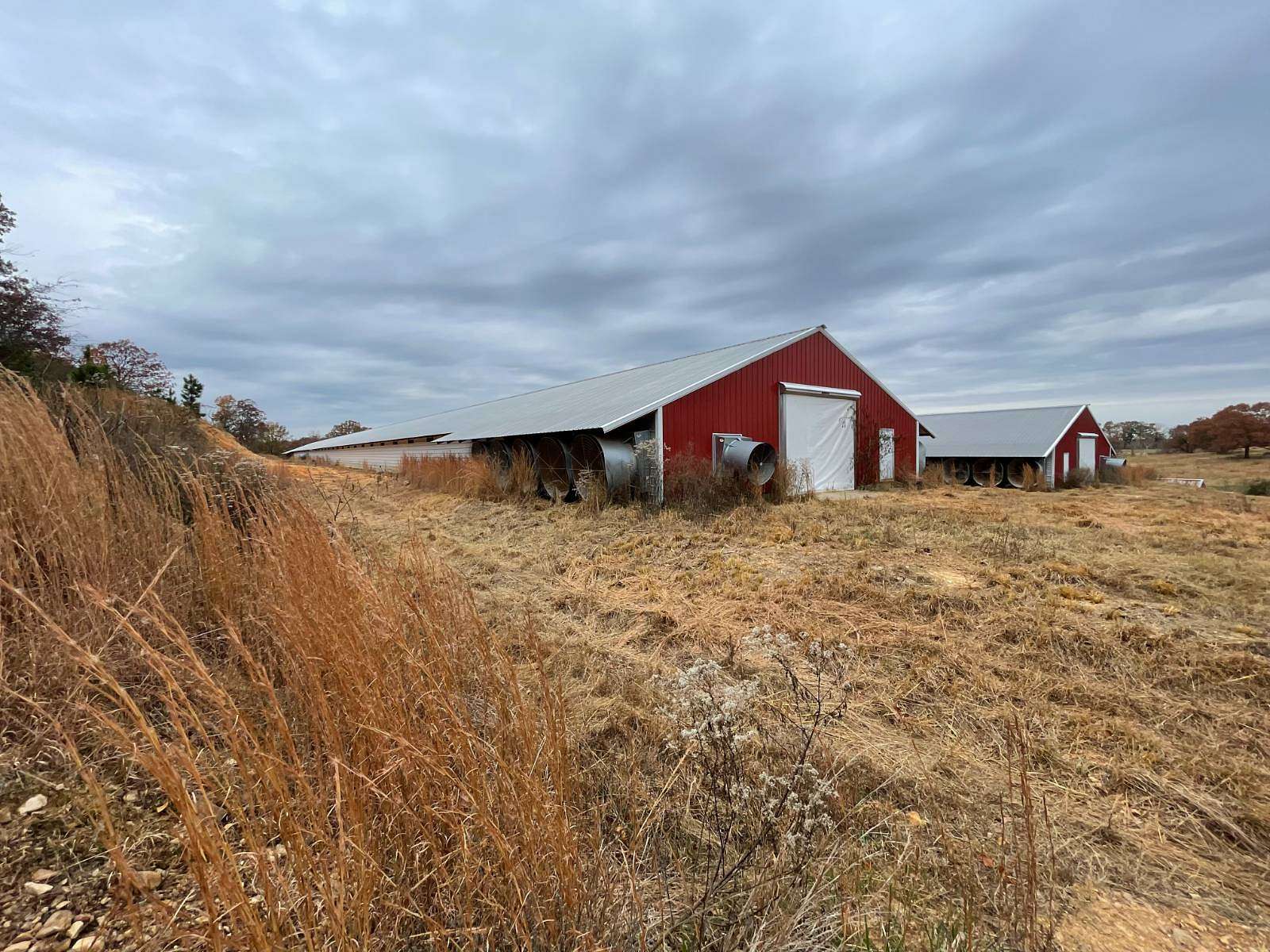 32.79 Acres of Agricultural Land with Home for Sale in Sidney, Arkansas