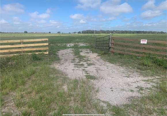 100 Acres of Land for Sale in Myakka City, Florida