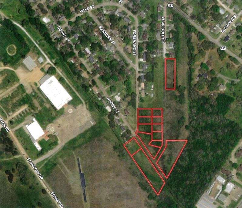 5.6 Acres of Residential Land for Sale in Crockett, Texas
