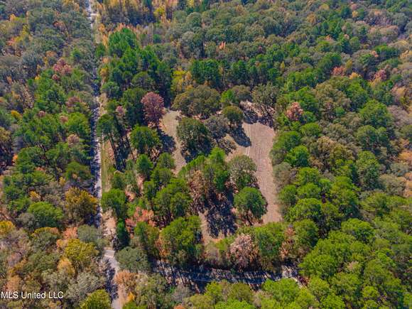 5 Acres of Residential Land for Sale in Flora, Mississippi