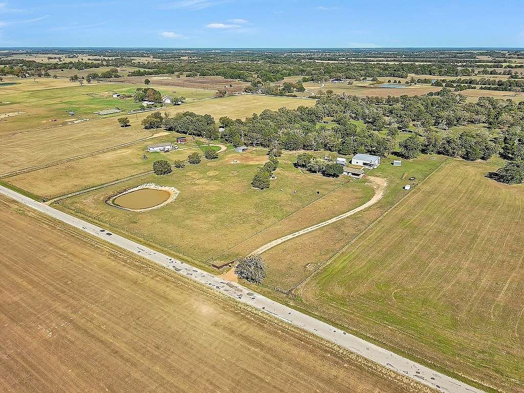 6 Acres of Land with Home for Sale in Paige, Texas