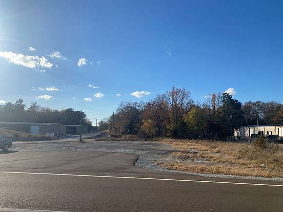 0.67 Acres of Commercial Land for Sale in Savannah, Tennessee