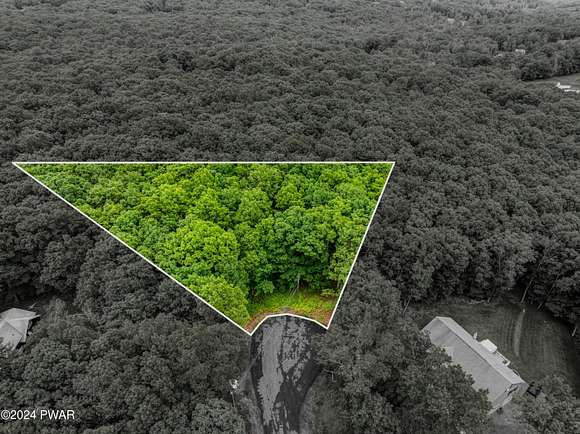 1.1 Acres of Residential Land for Sale in Hawley, Pennsylvania