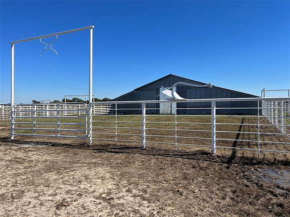23.3 Acres of Agricultural Land for Sale in Honey Grove, Texas