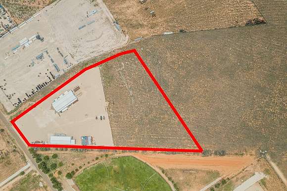 7 Acres of Residential Land for Sale in Seminole, Texas