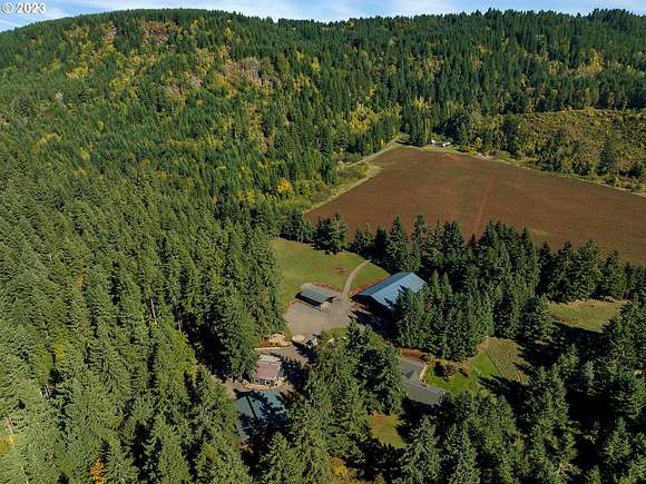 299 Acres of Agricultural Land with Home for Sale in Scotts Mills, Oregon