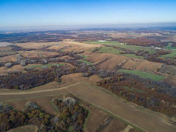 723 Acres of Land for Sale in Lockridge, Iowa