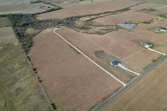 39.9 Acres of Land for Sale in Topeka, Kansas