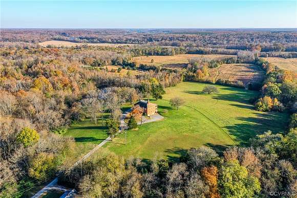673 Acres of Land with Home for Sale in Goochland, Virginia