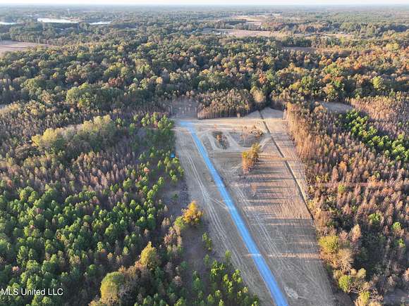5 Acres of Land for Sale in Madison, Mississippi