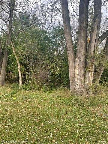 0.47 Acres of Residential Land for Sale in Commerce Township, Michigan