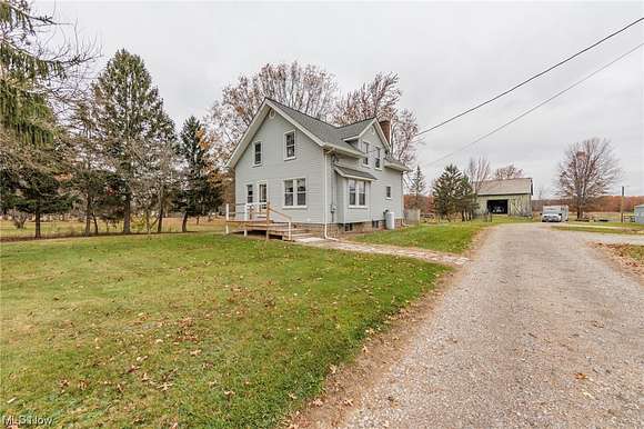 21.1 Acres of Agricultural Land with Home for Sale in Grafton, Ohio