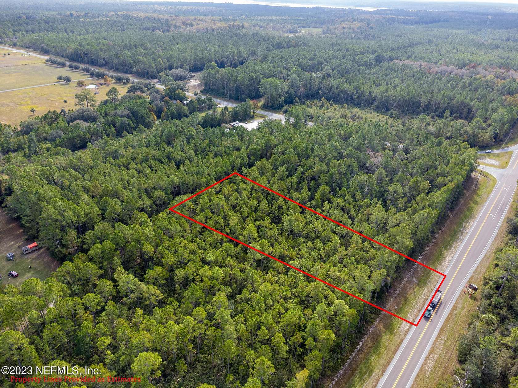 1.1 Acres of Commercial Land for Sale in Interlachen, Florida