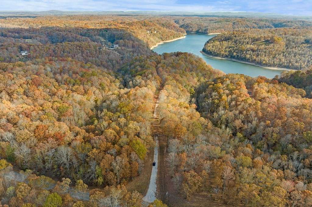 27.37 Acres of Land for Sale in Sparta, Tennessee