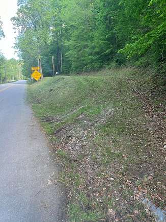 4 Acres of Residential Land for Sale in Prestonsburg, Kentucky