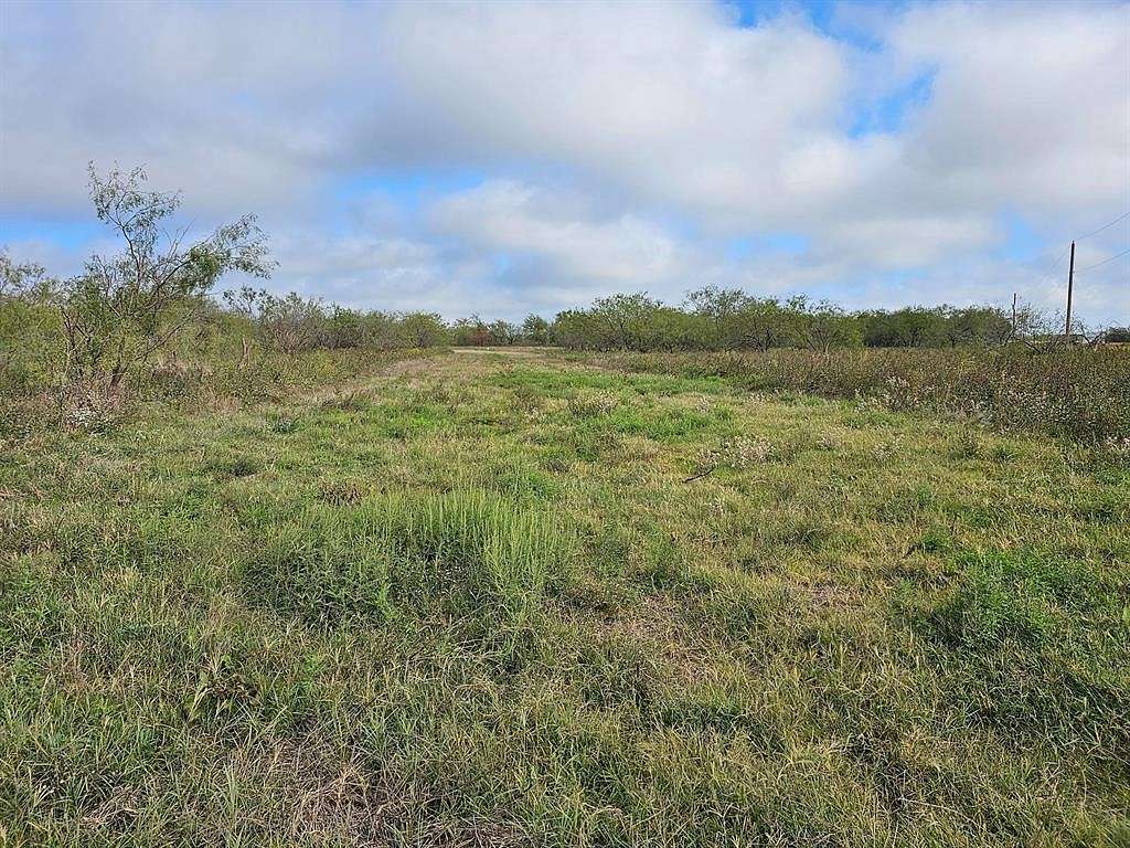 46 Acres of Land for Sale in Corsicana, Texas