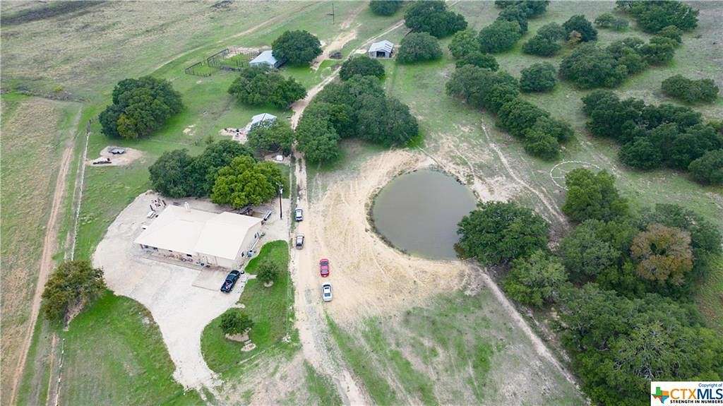 352 Acres of Agricultural Land with Home for Sale in Gatesville, Texas