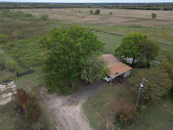 3 Acres of Residential Land with Home for Sale in Corsicana, Texas