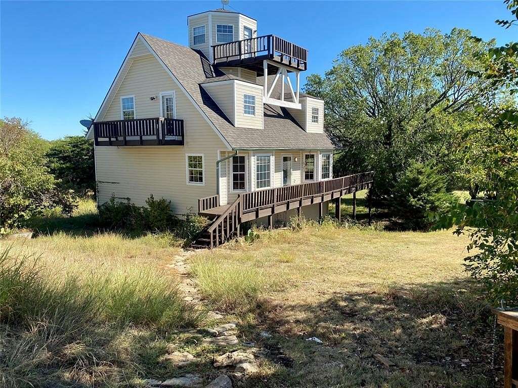 2 Acres of Residential Land with Home for Sale in Ponca City, Oklahoma