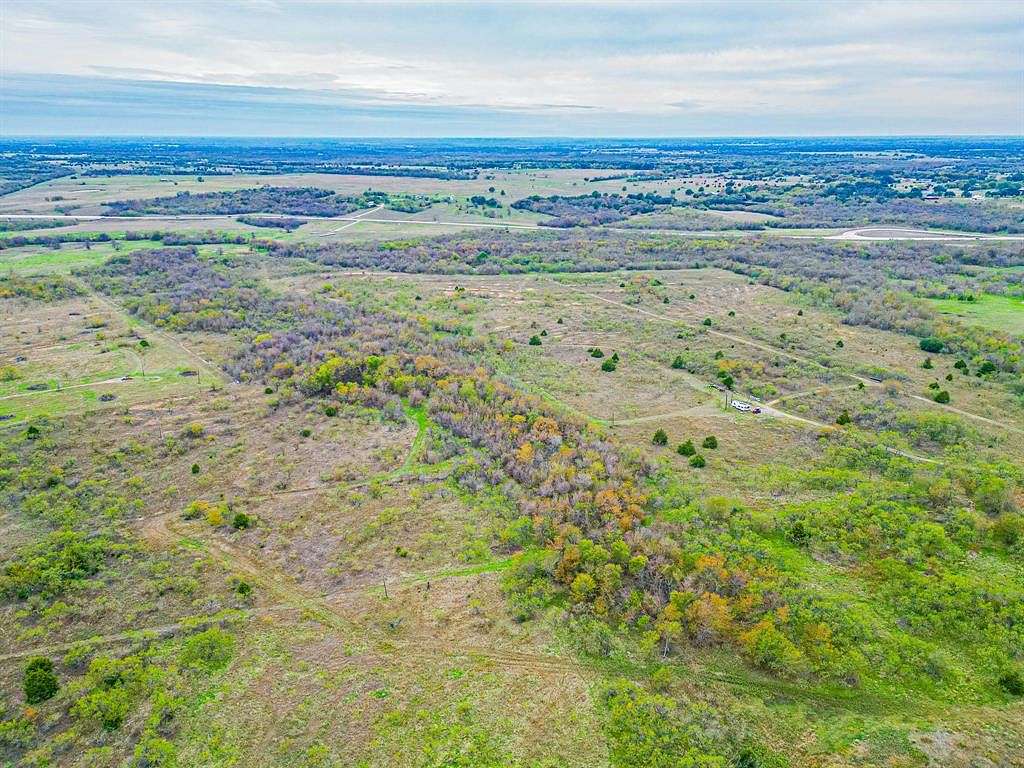 119 Acres of Recreational Land for Sale in Corsicana, Texas