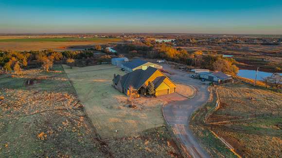 26 Acres of Recreational Land with Home for Sale in Piedmont, Oklahoma