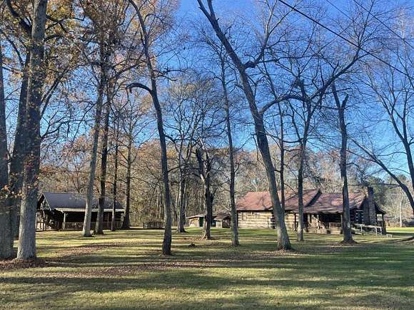 11.3 Acres of Land with Home for Sale in Woodlawn, Tennessee
