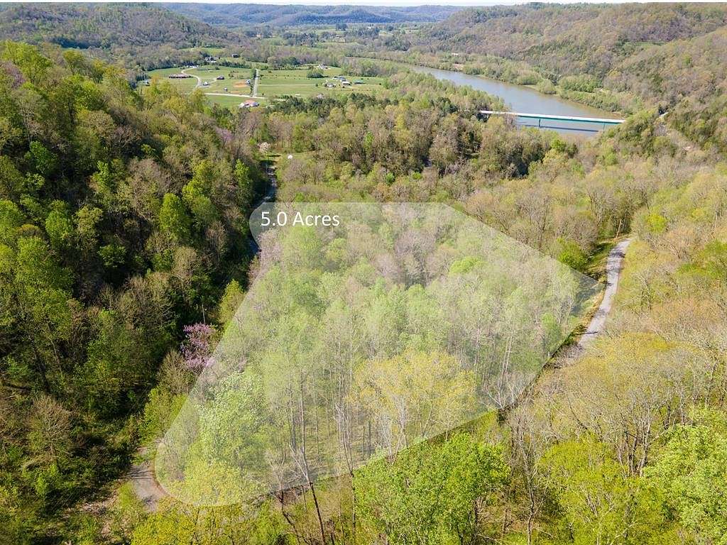 5 Acres of Residential Land for Sale in Gainesboro, Tennessee