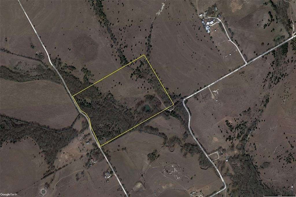 32.9 Acres of Mixed-Use Land for Sale in Milford, Texas