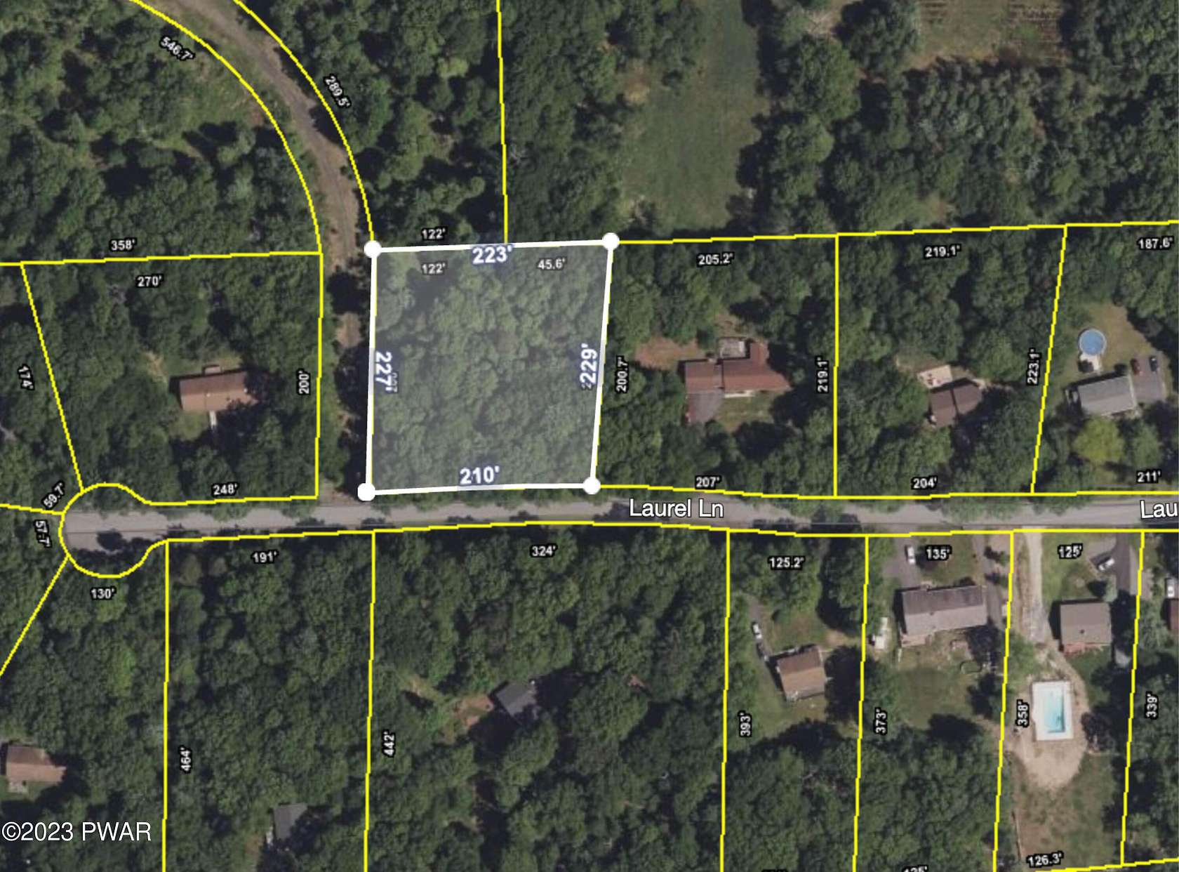 1 Acre of Land for Sale in Henryville, Pennsylvania