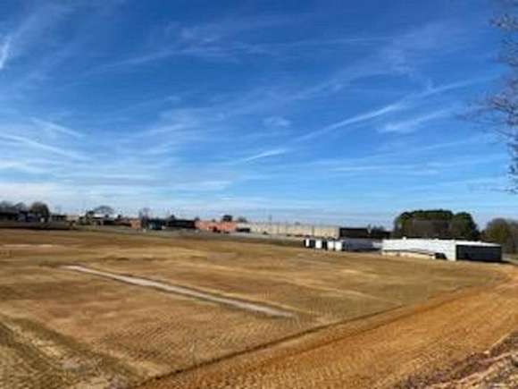 15.6 Acres of Commercial Land for Sale in Chatsworth, Georgia