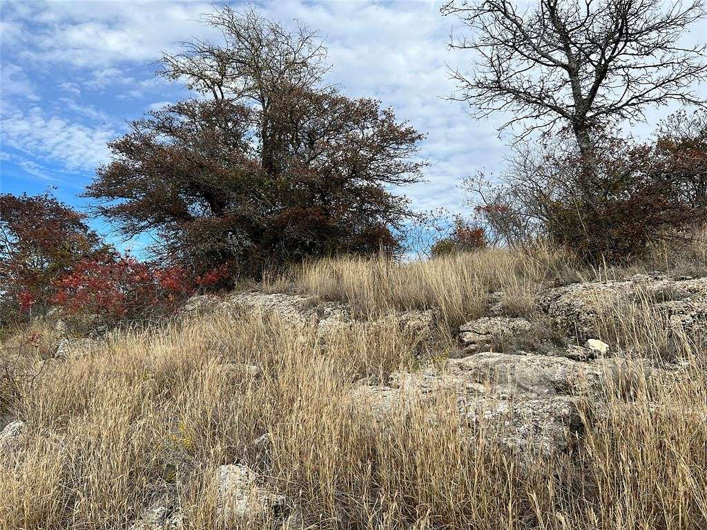10 Acres of Agricultural Land for Sale in Hamilton, Texas