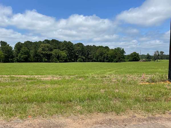 4.52 Acres of Residential Land for Sale in Lindale, Texas